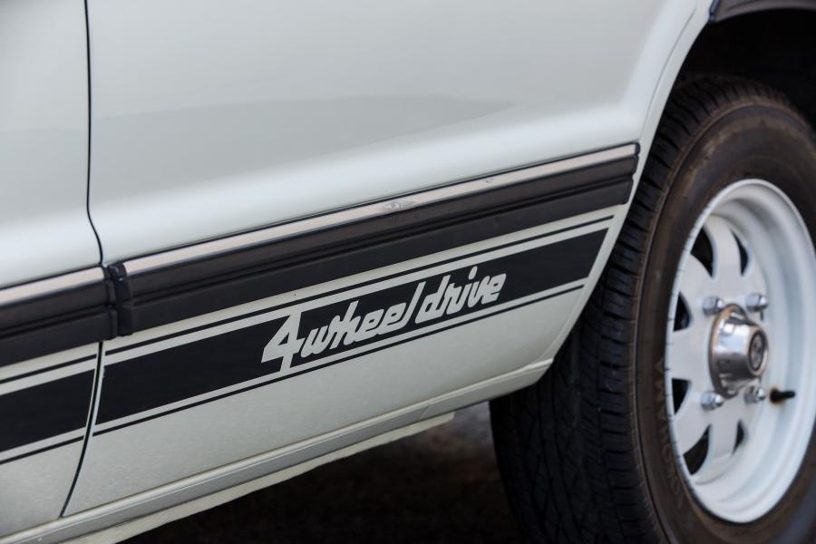 Детали экстерьера Subaru GL 4WD Station Wagon 1980 года  (фото 2 из 7)